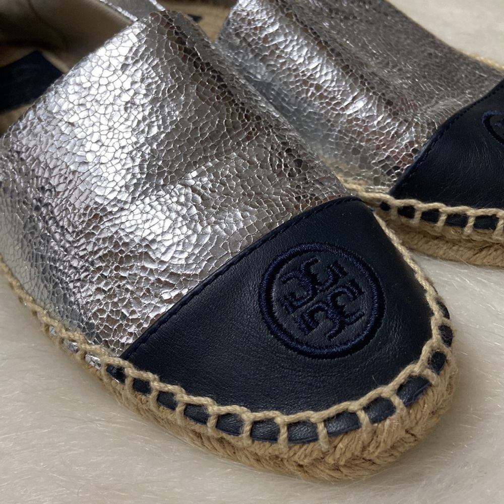Tory Burch Metallic Colorblock Espadrilles, Size 6 - Picture 5 of 16